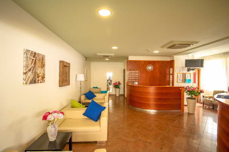 Hotel Carnaby Римини Екстериор снимка