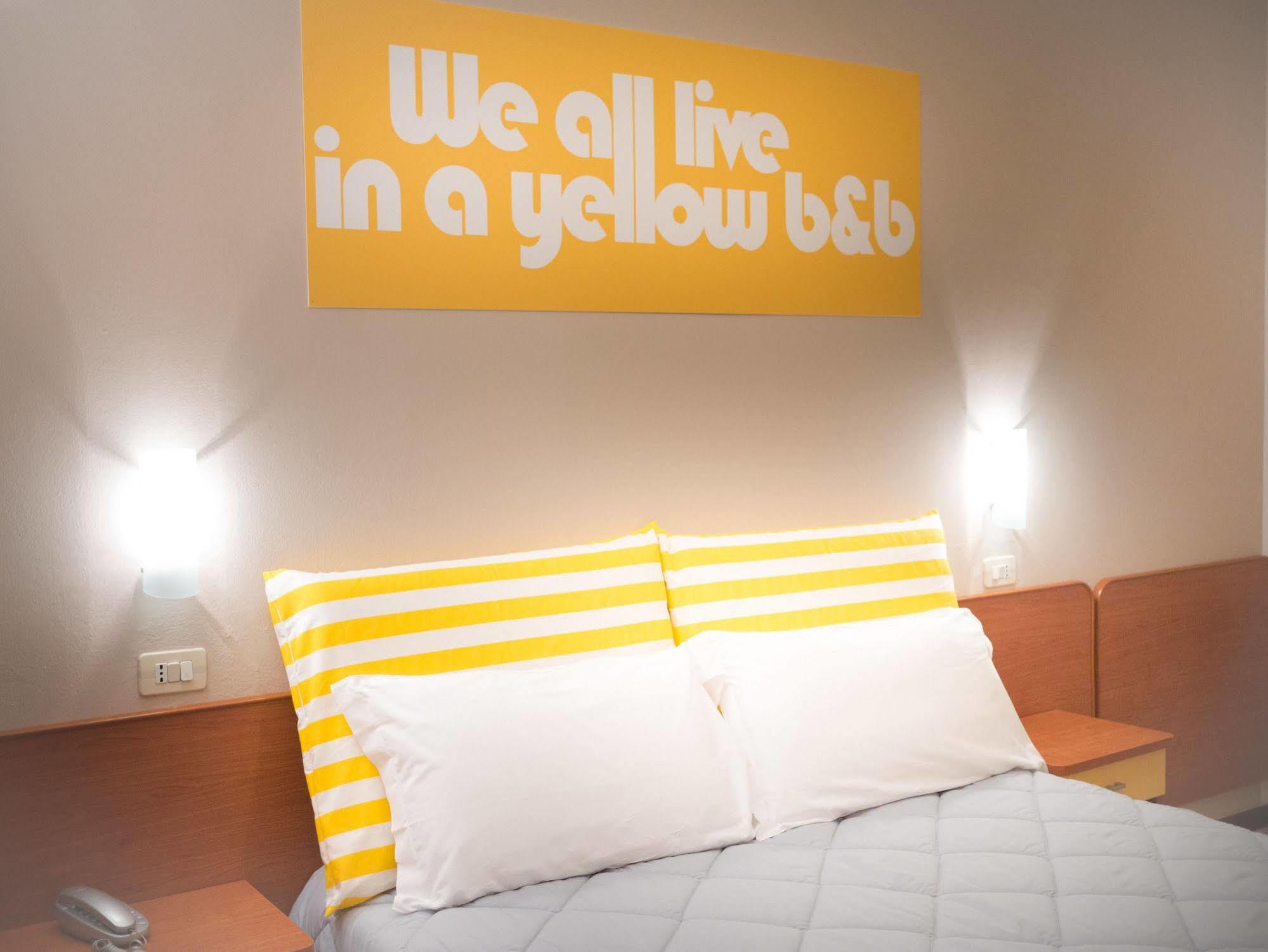 Hotel Carnaby Римини Екстериор снимка